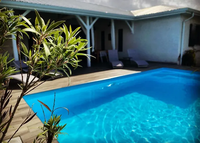 Voir Com 5 Etoiles Airb, Villa Zolenzo, La Tete Dans Les Montagnes, 10 Pers